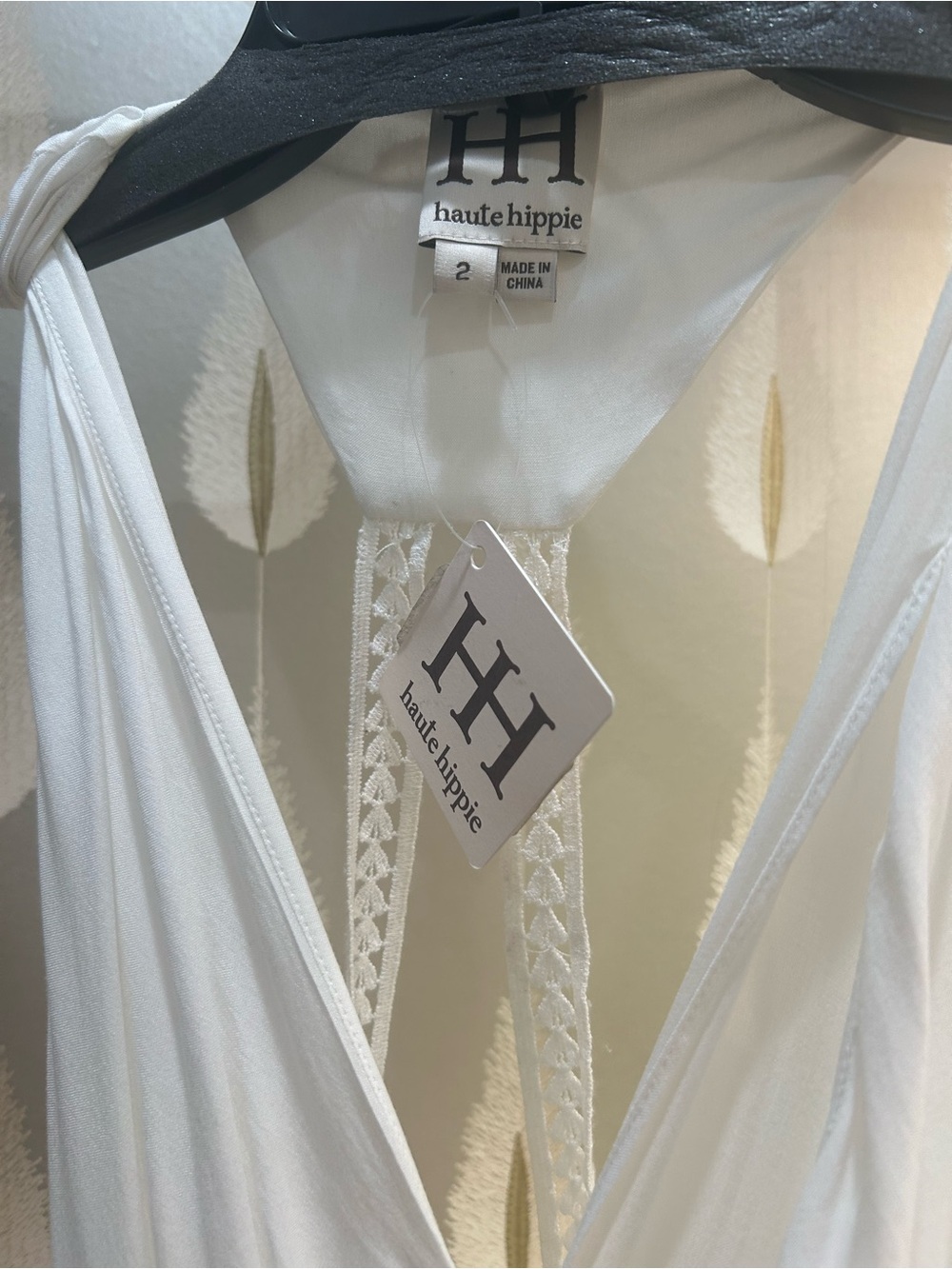 Haute Hippie White Embroidered V-Neck Wedding Dress - Picture 4 of 5